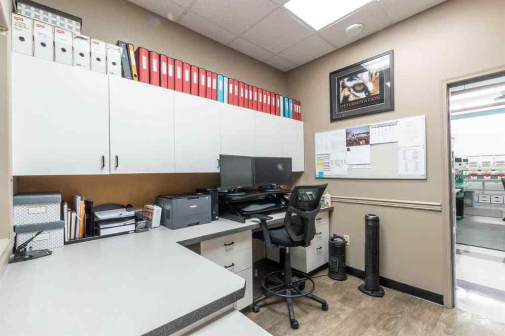 MLS® A2216148 - 4602 50 Street  in Downtown West Stettler, Commercial