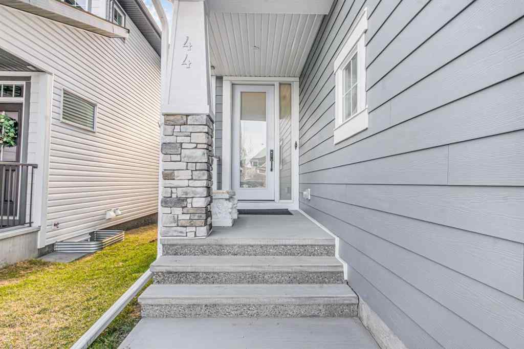 MLS® A2216181 - 44 Ranchers Way  in Air Ranch Okotoks, Residential