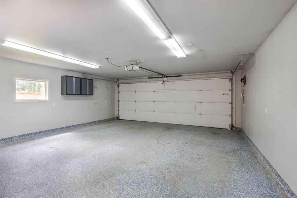 MLS® A2216203 - 219 Lake Rosen Crescent SE in Lake Bonavista Calgary, Residential