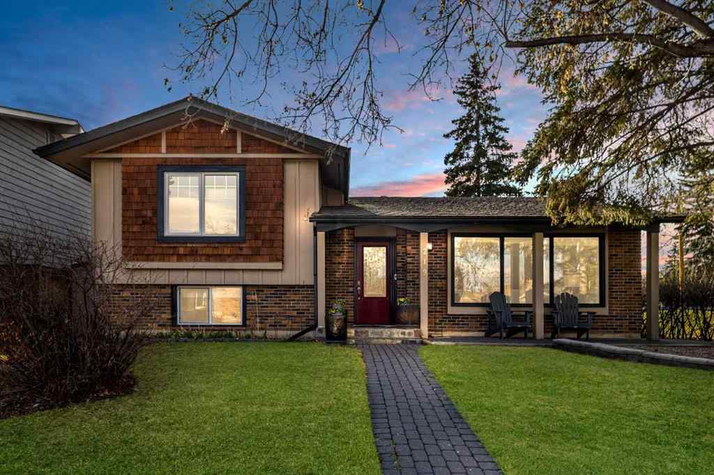 MLS® A2216203 - 219 Lake Rosen Crescent SE in Lake Bonavista Calgary, Residential