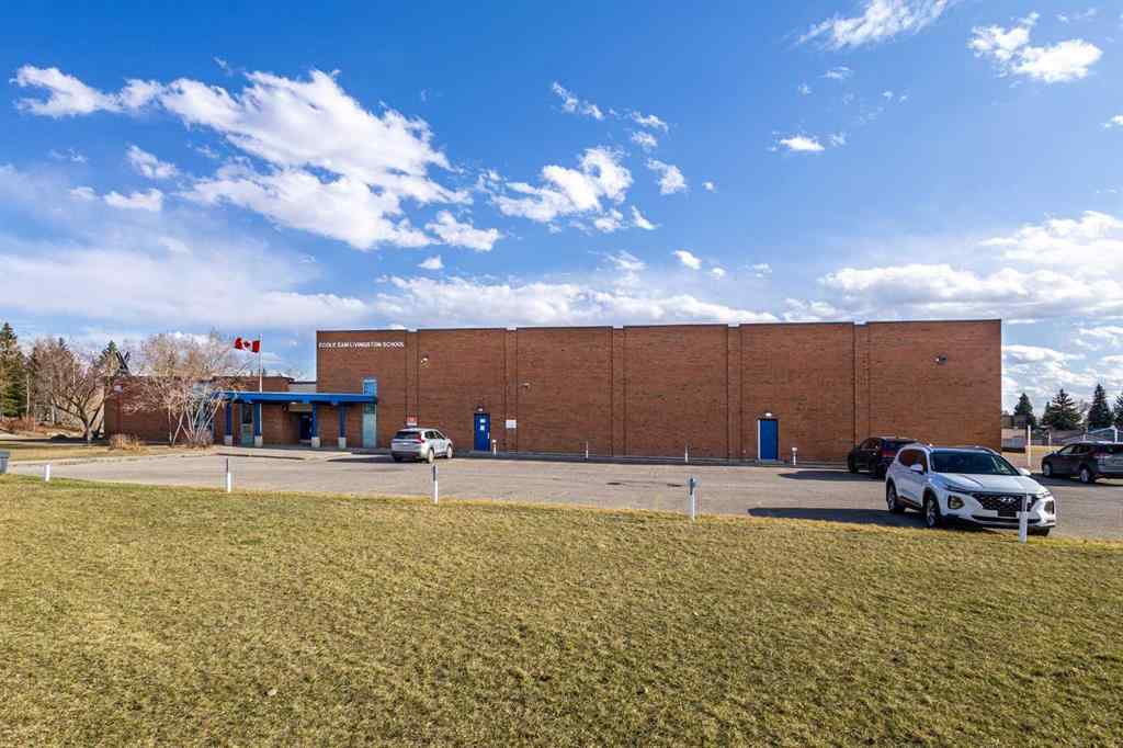MLS® A2216203 - 219 Lake Rosen Crescent SE in Lake Bonavista Calgary, Residential