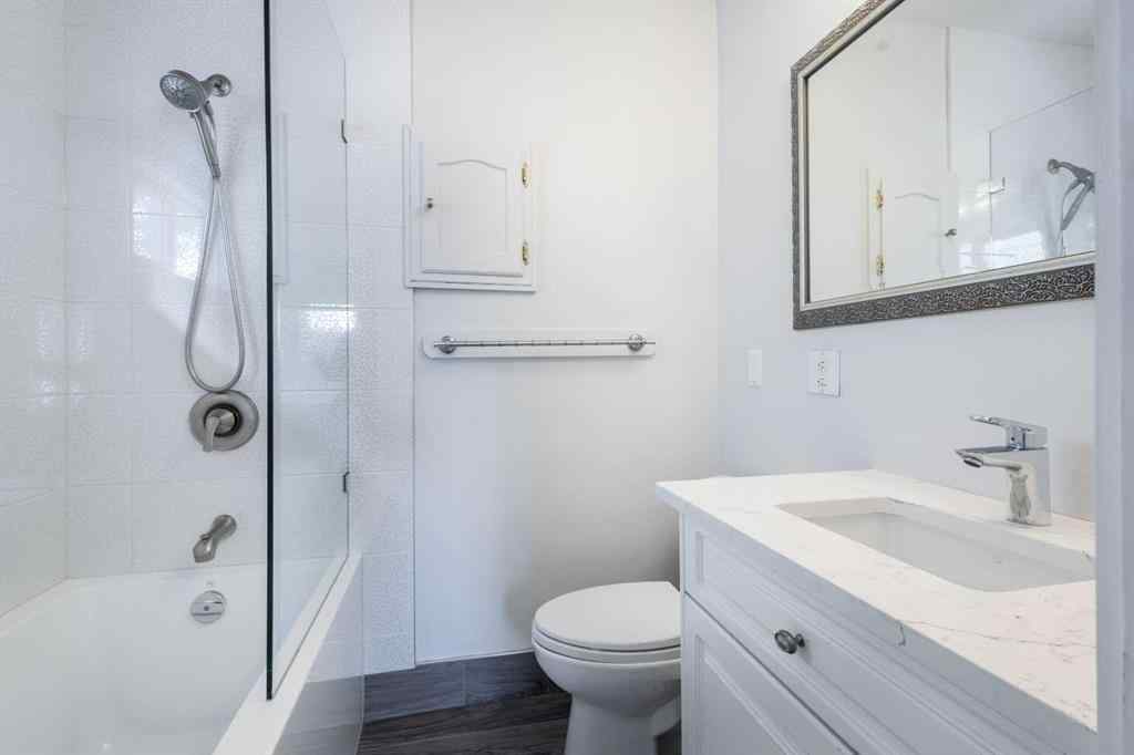 MLS® A2216203 - 219 Lake Rosen Crescent SE in Lake Bonavista Calgary, Residential