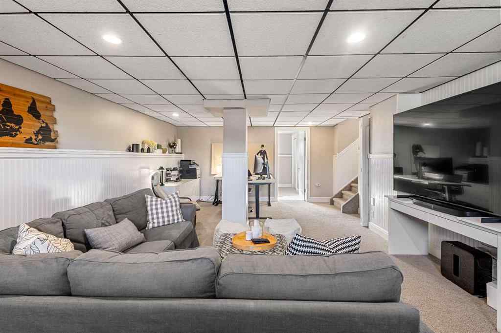 MLS® A2216203 - 219 Lake Rosen Crescent SE in Lake Bonavista Calgary, Residential