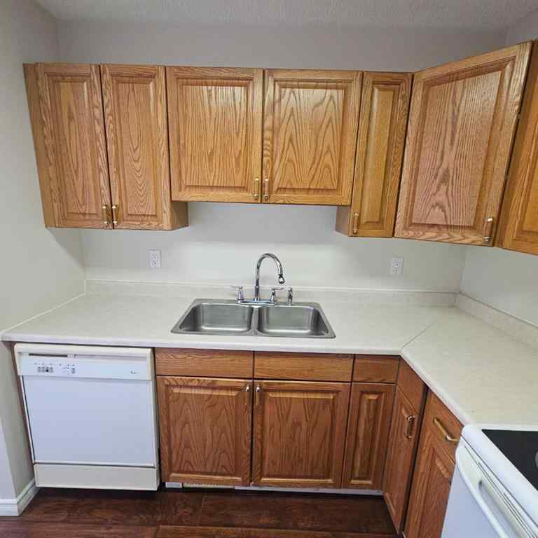 MLS® A2216225 - 722 50 Street   in Edson Edson, Residential