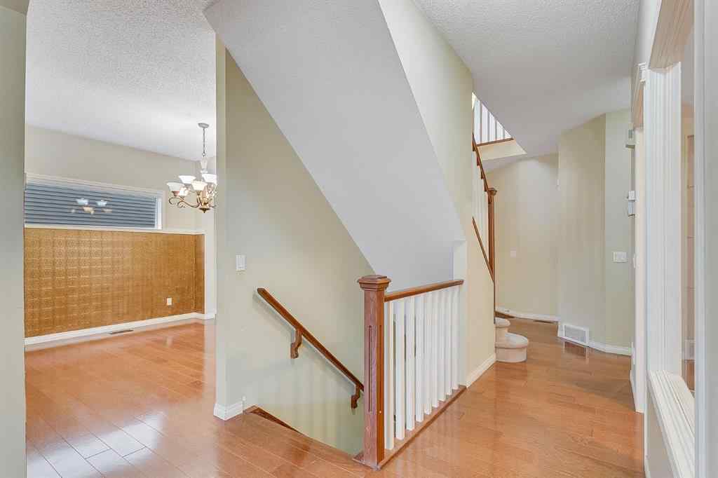 MLS® A2216232 - 596 Cougar Ridge Drive SW in Cougar Ridge Calgary, Residential