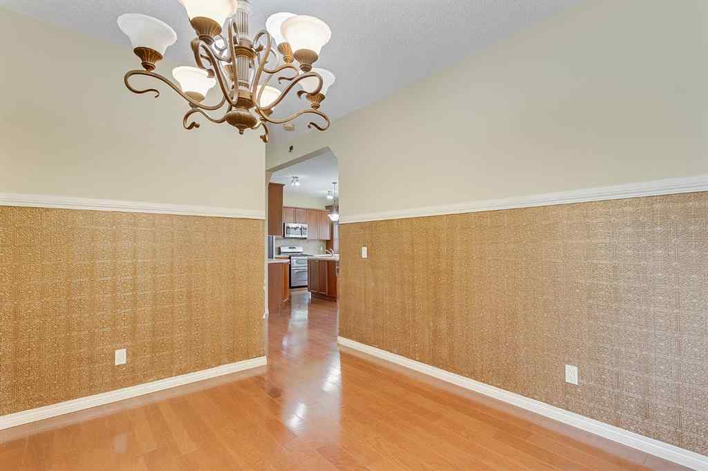 MLS® A2216232 - 596 Cougar Ridge Drive SW in Cougar Ridge Calgary, Residential