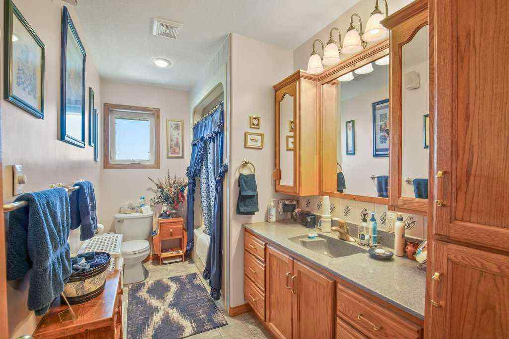 MLS® A2216285 - 331067 Range Road 234   in NONE Trochu, Residential