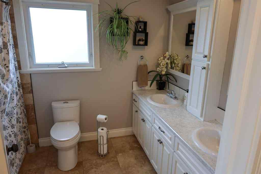 MLS® A2216312 - 105039 RGE Road 212a   in NONE Picture Butte, Residential