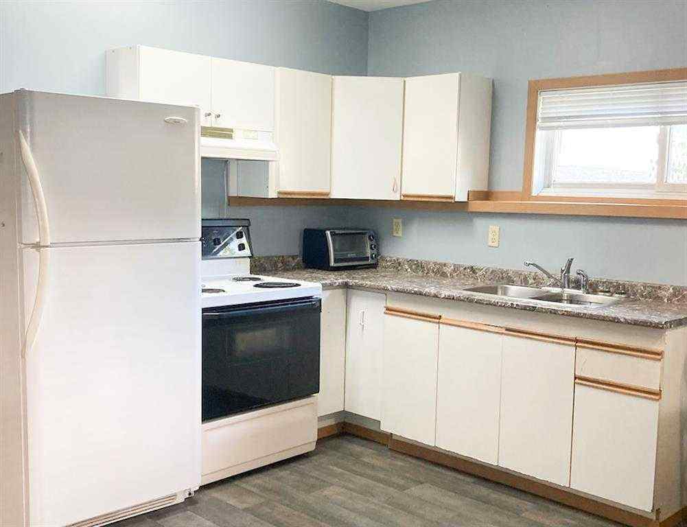 MLS® A2216354 - 1033 5 Avenue  in Wainwright Wainwright, Residential