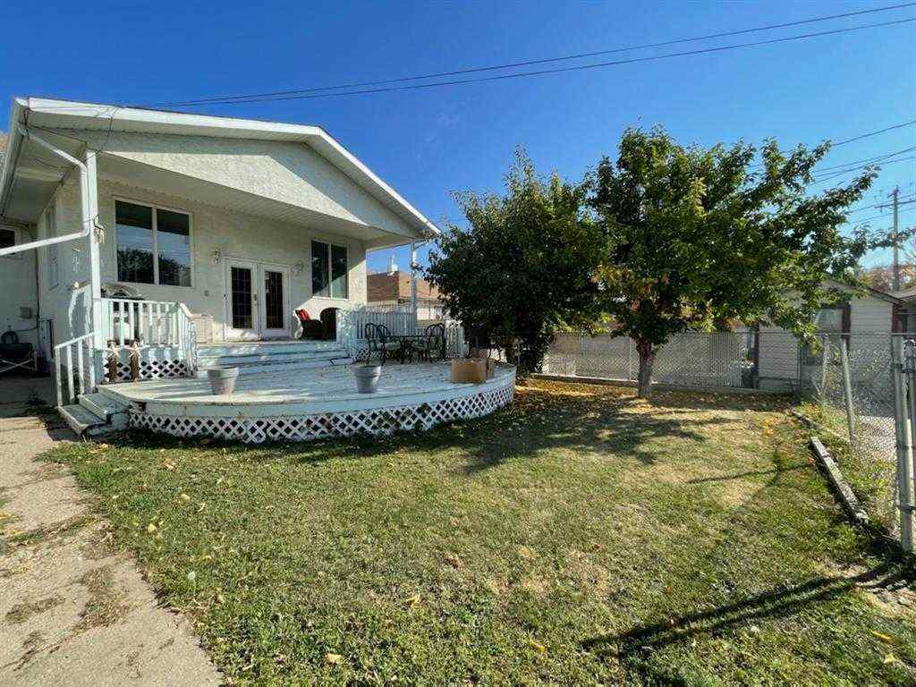 MLS® A2216354 - 1033 5 Avenue  in Wainwright Wainwright, Residential