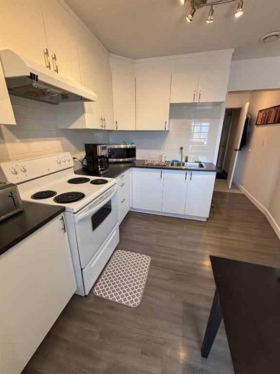 MLS® A2216391 - 5114 49th Street   in NONE High Prairie, Commercial