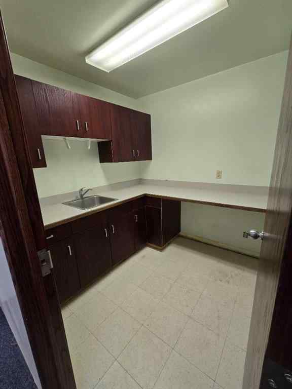 MLS® A2216425 - 4628 62 Street  in Riverside Light Industrial Park Red Deer, Commercial