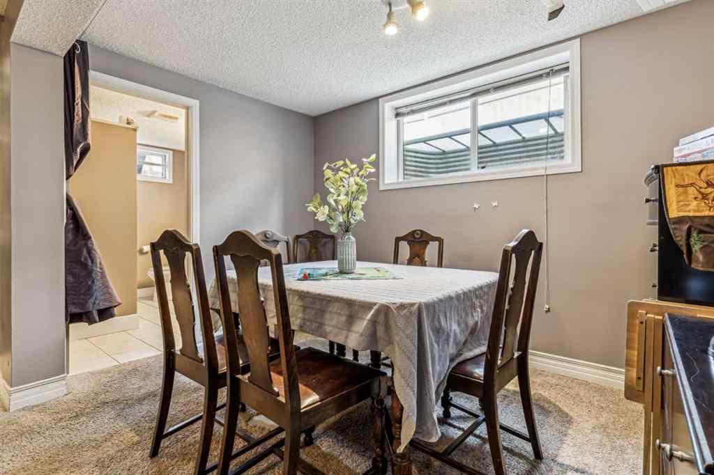 MLS® A2216457 - 220 72 Avenue NE in Huntington Hills Calgary, Residential