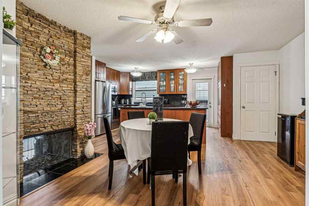 MLS® A2216457 - 220 72 Avenue NE in Huntington Hills Calgary, Residential
