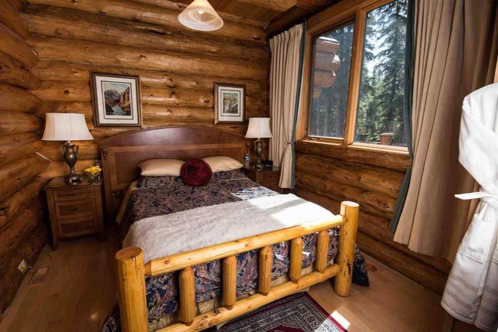 MLS® A2216524 - 104 White Avenue  in South Bragg Creek Bragg Creek, Residential
