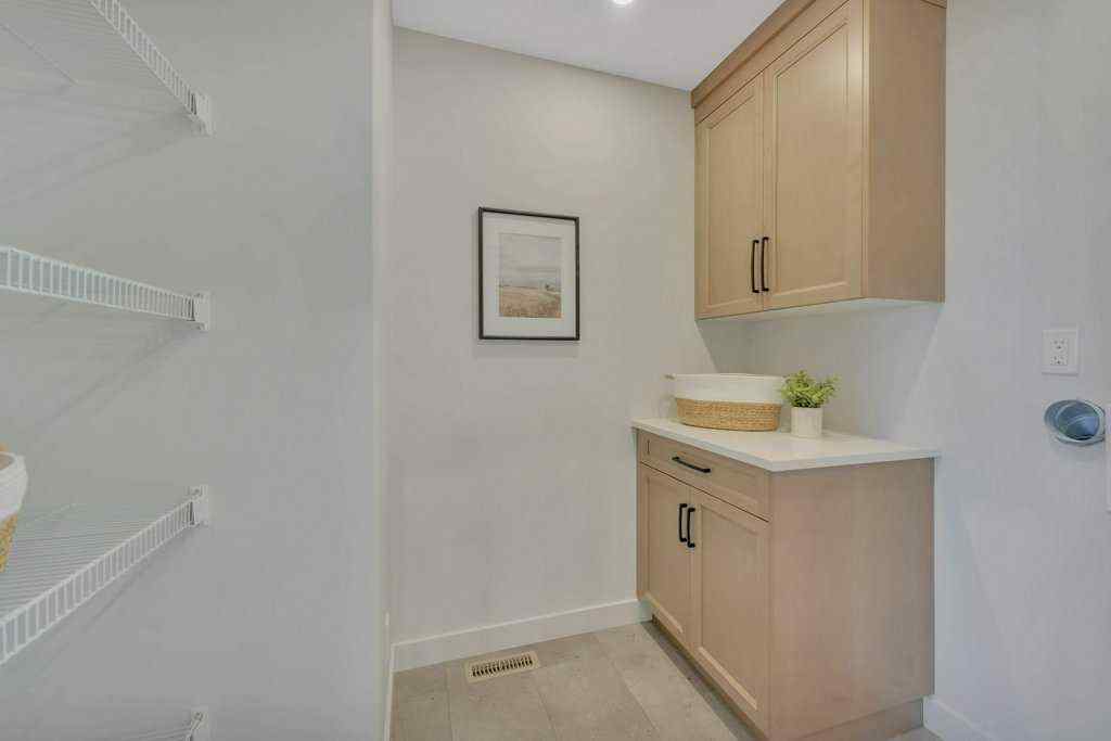 MLS&reg; # A2216709 - 7 Vincent Gate   in Vista Sylvan Lake, Residential Open Houses