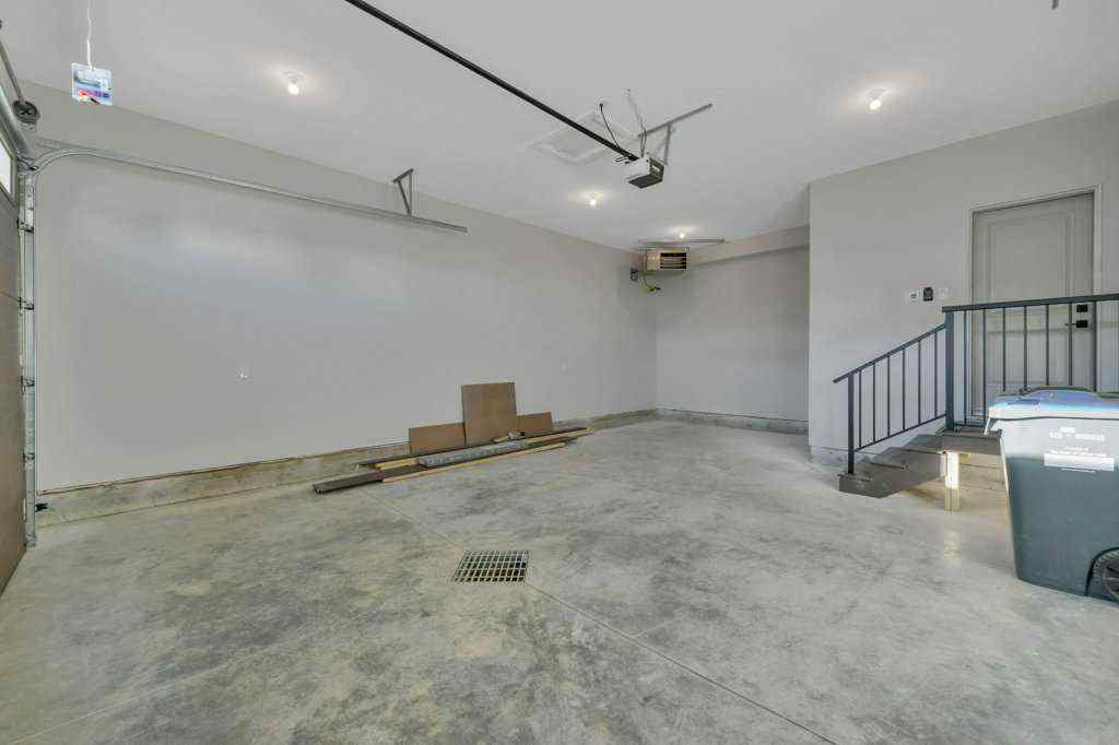 MLS&reg; # A2216709 - 7 Vincent Gate   in Vista Sylvan Lake, Residential Open Houses