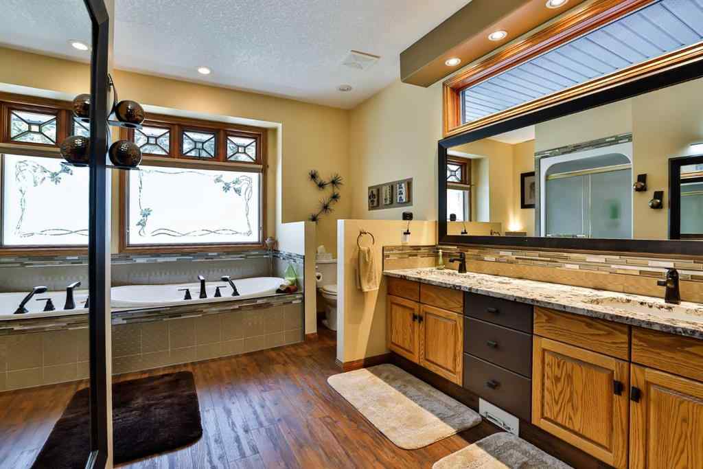 MLS® A2216766 - 3131 Parkside Drive S in Henderson Lake Lethbridge, Residential