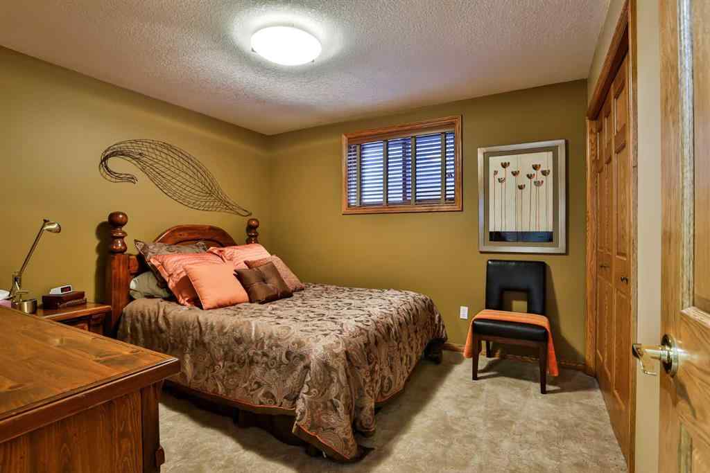 MLS® A2216766 - 3131 Parkside Drive S in Henderson Lake Lethbridge, Residential