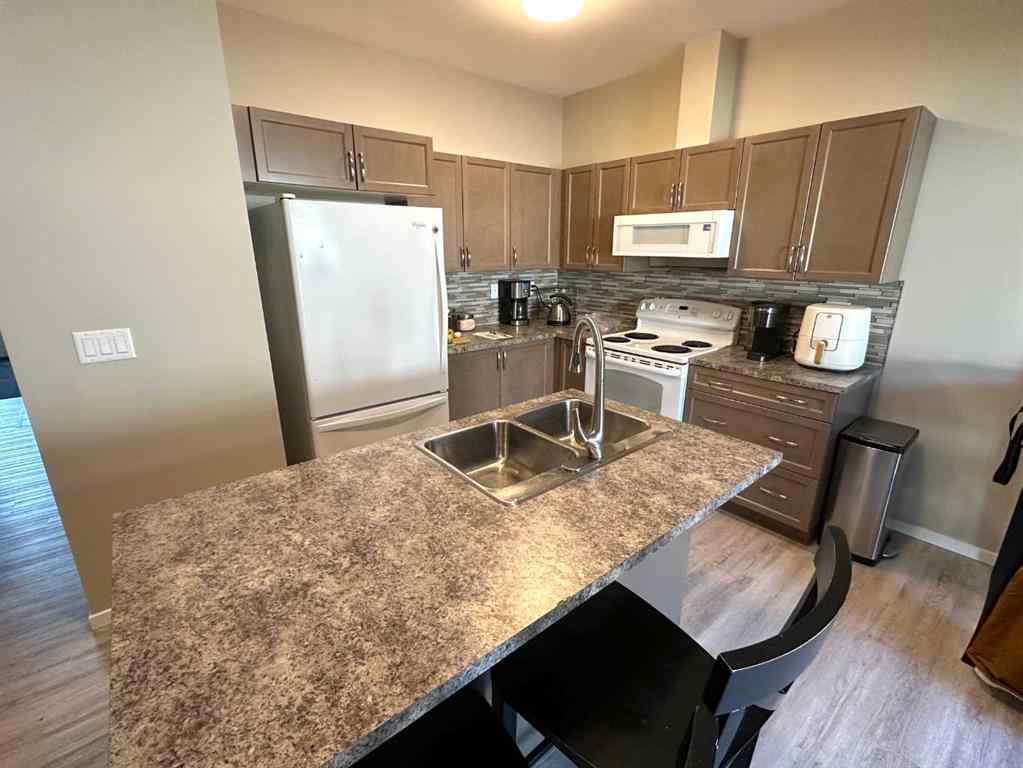 MLS® A2216884 - 1004 Minto Street  in NONE Penhold, Residential