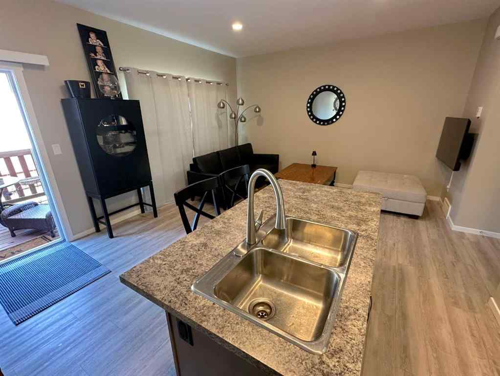 MLS® A2216884 - 1004 Minto Street  in NONE Penhold, Residential