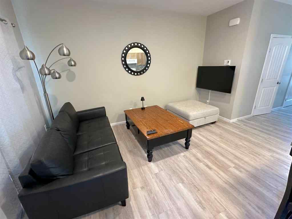 MLS® A2216884 - 1004 Minto Street  in NONE Penhold, Residential