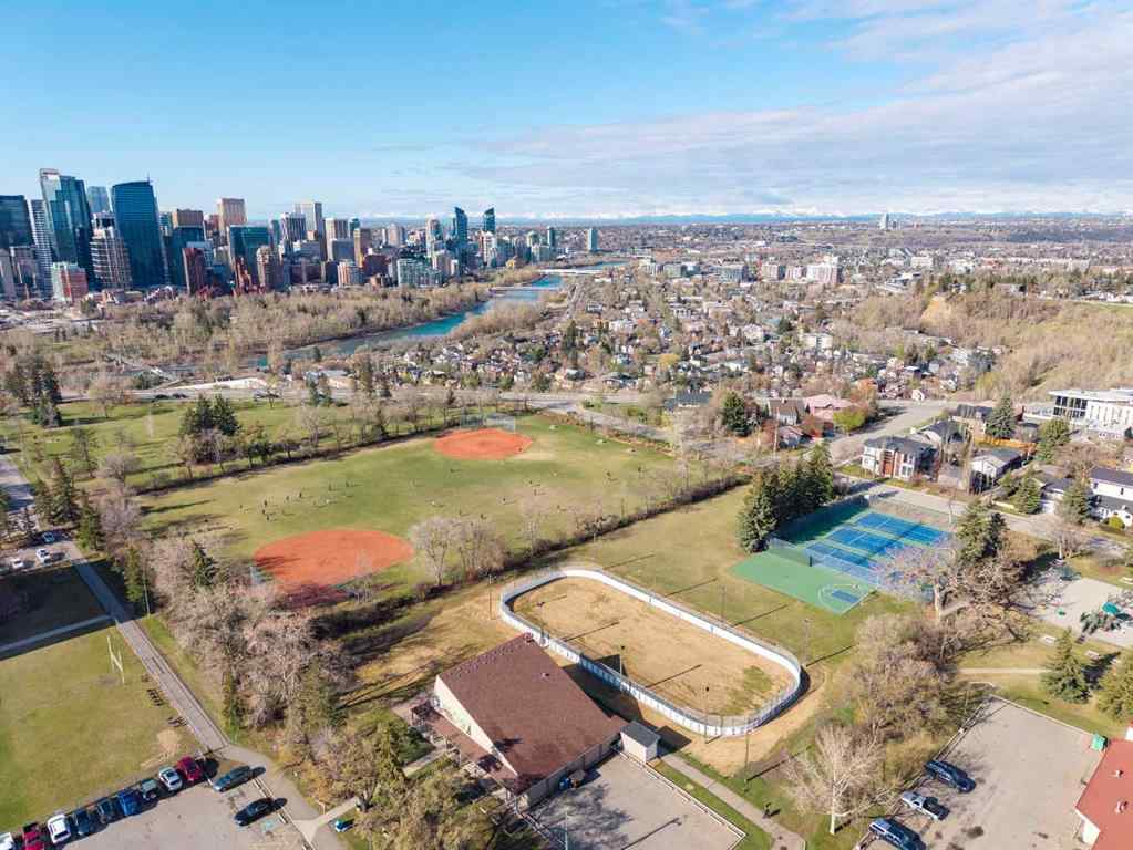 MLS® A2216921 - 202 11 Avenue NW in Crescent Heights Calgary, Residential