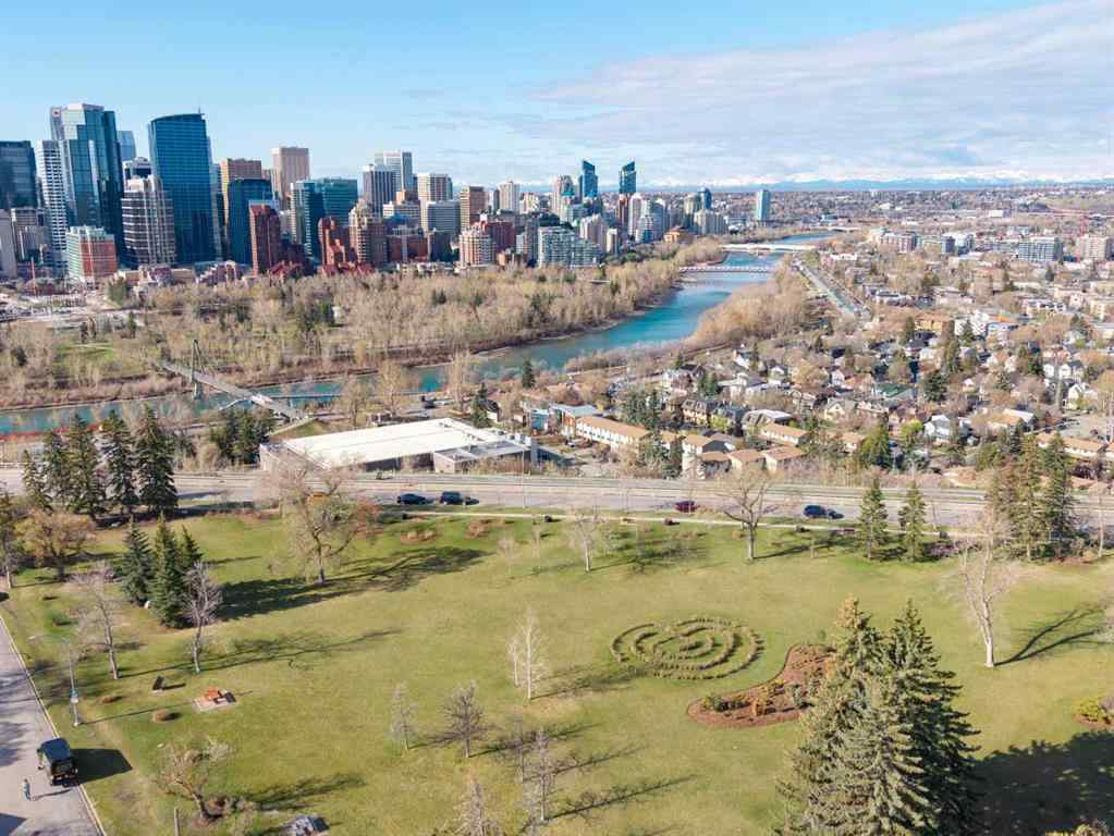 MLS® A2216921 - 202 11 Avenue NW in Crescent Heights Calgary, Residential