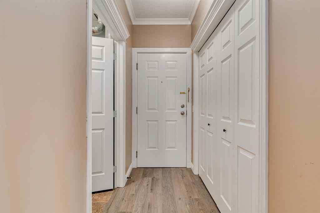 MLS® A2216966 - Unit #204 7 Lineham Avenue  in Heritage Okotoks Okotoks, Residential