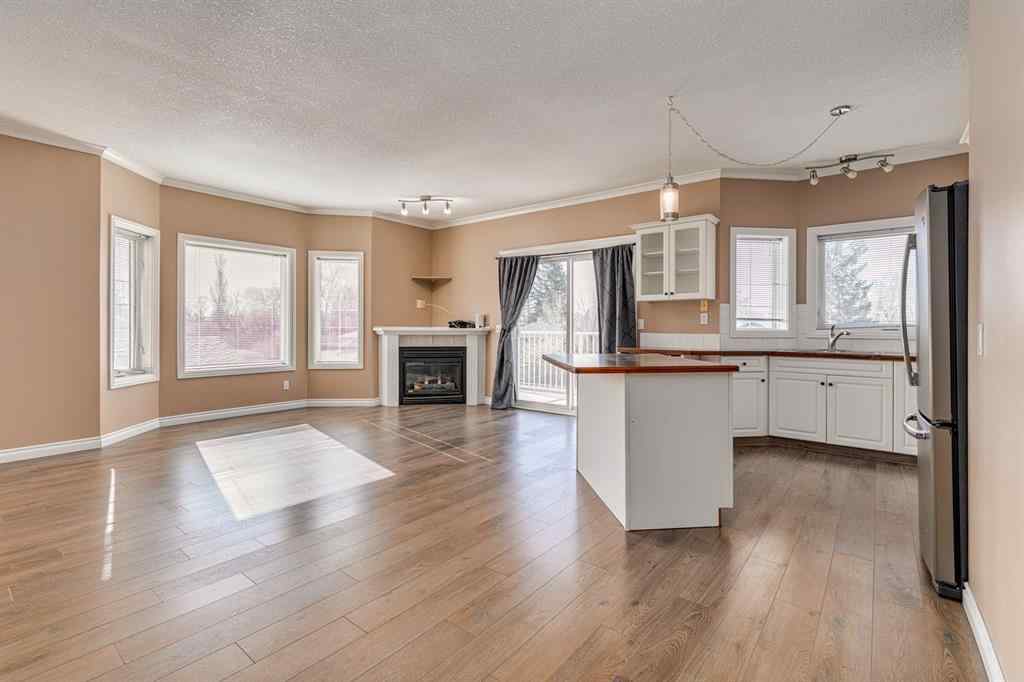 MLS® A2216966 - Unit #204 7 Lineham Avenue  in Heritage Okotoks Okotoks, Residential