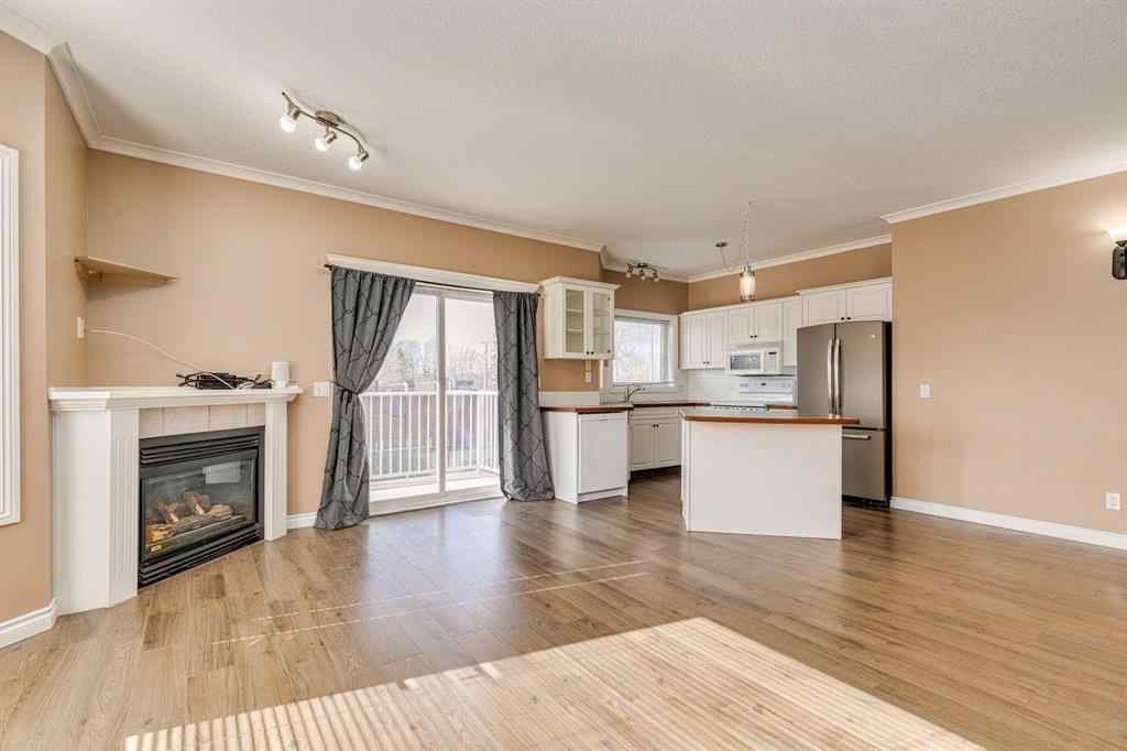 MLS® A2216966 - Unit #204 7 Lineham Avenue  in Heritage Okotoks Okotoks, Residential