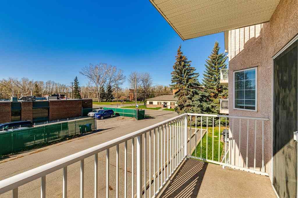 MLS® A2216966 - Unit #204 7 Lineham Avenue  in Heritage Okotoks Okotoks, Residential