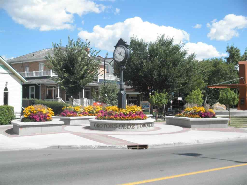 MLS® A2216966 - Unit #204 7 Lineham Avenue  in Heritage Okotoks Okotoks, Residential