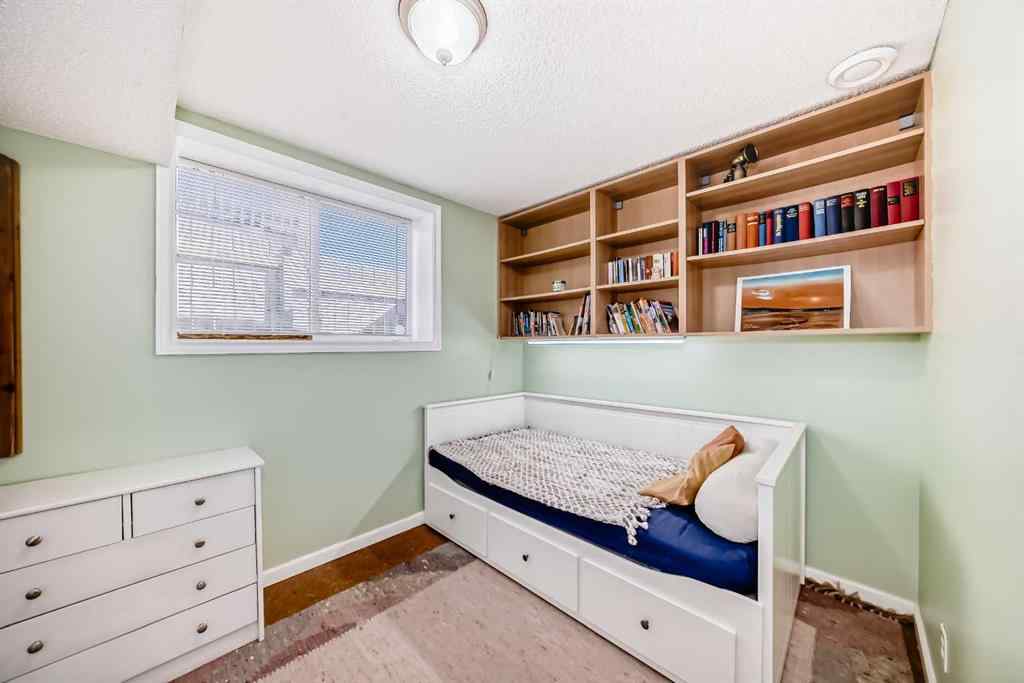 MLS® A2217052 - 82 Citadel Vista Close NW in Citadel Calgary, Residential