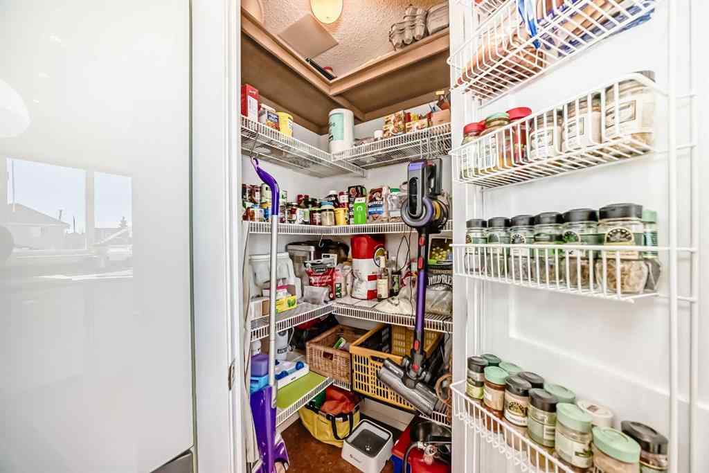 MLS® A2217052 - 82 Citadel Vista Close NW in Citadel Calgary, Residential