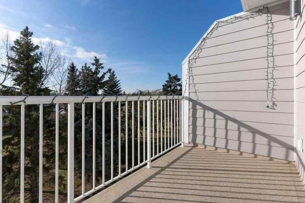MLS® A2217099 - Unit #402 5418 52 Street  in Sparling Camrose, Residential