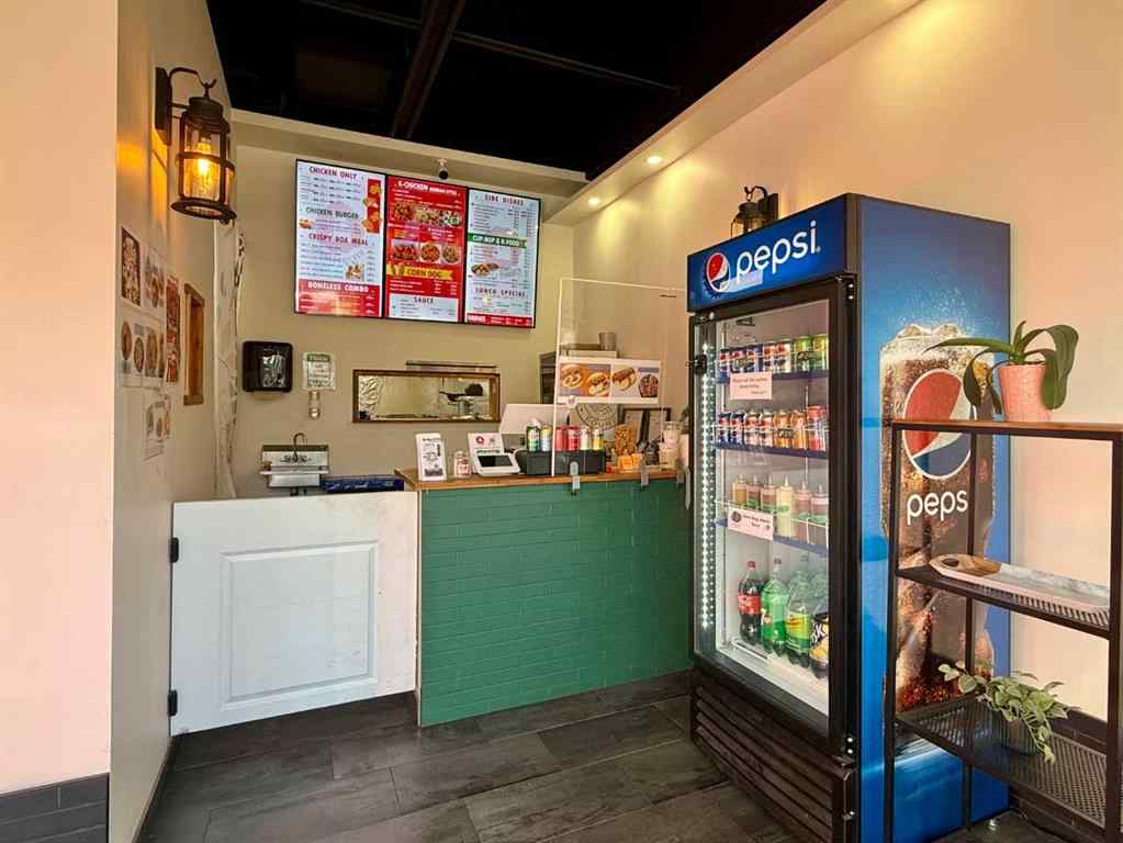 MLS® A2217131 - Unit #18 3304 64 Street  in Temple Calgary, Commercial
