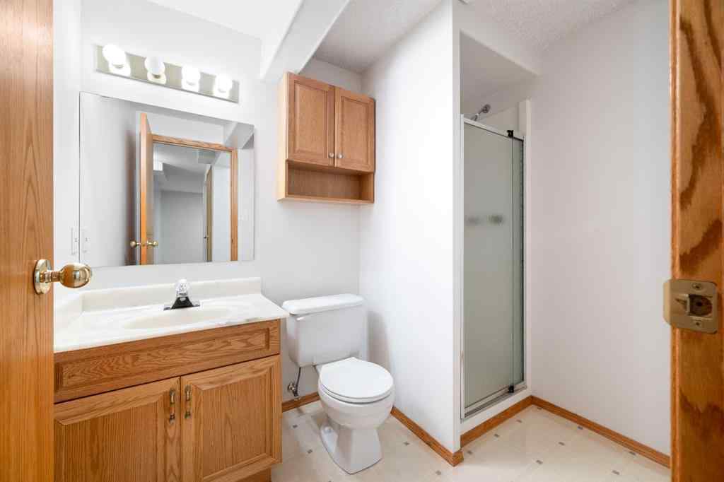 MLS® A2217142 - 4006 59 Avenue Close  in Southridge Lloydminster, Residential