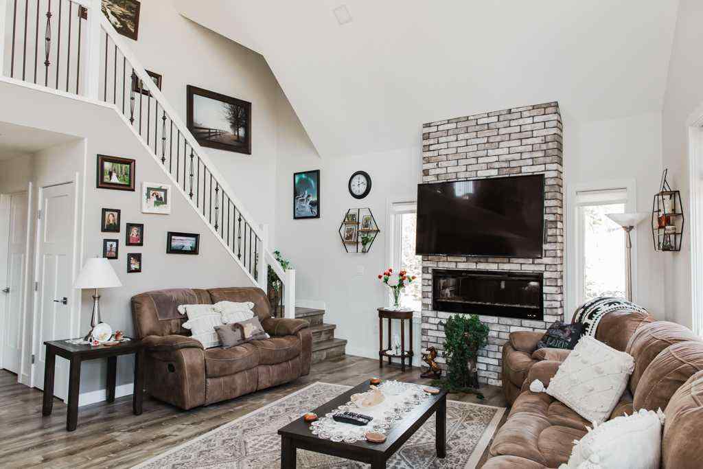 MLS® A2217166 - 49-13417 TWP RD 752A   in Hilliard\'s Bay Rural Big Lakes County, Residential