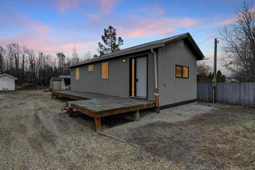 MLS® A2217181 - 10320 105 Avenue  in NONE Hythe, Residential