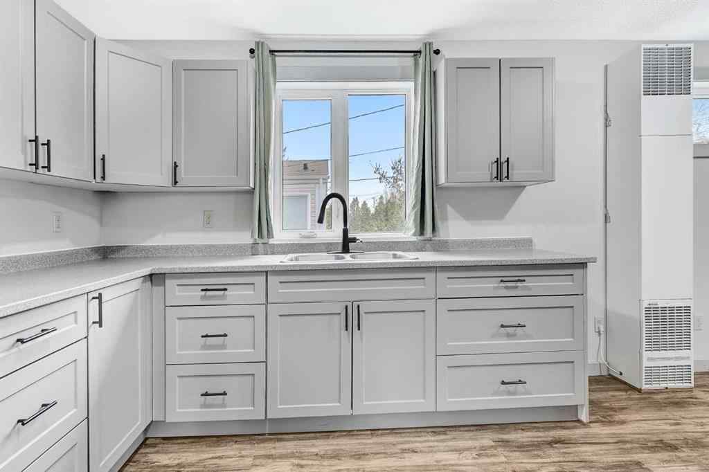 MLS® A2217181 - 10320 105 Avenue  in NONE Hythe, Residential