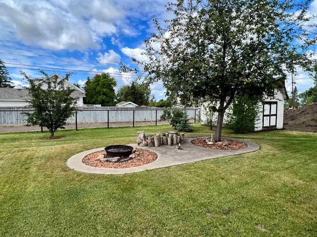 MLS® A2217186 - 5204 48 Street  in NONE Valleyview, Residential