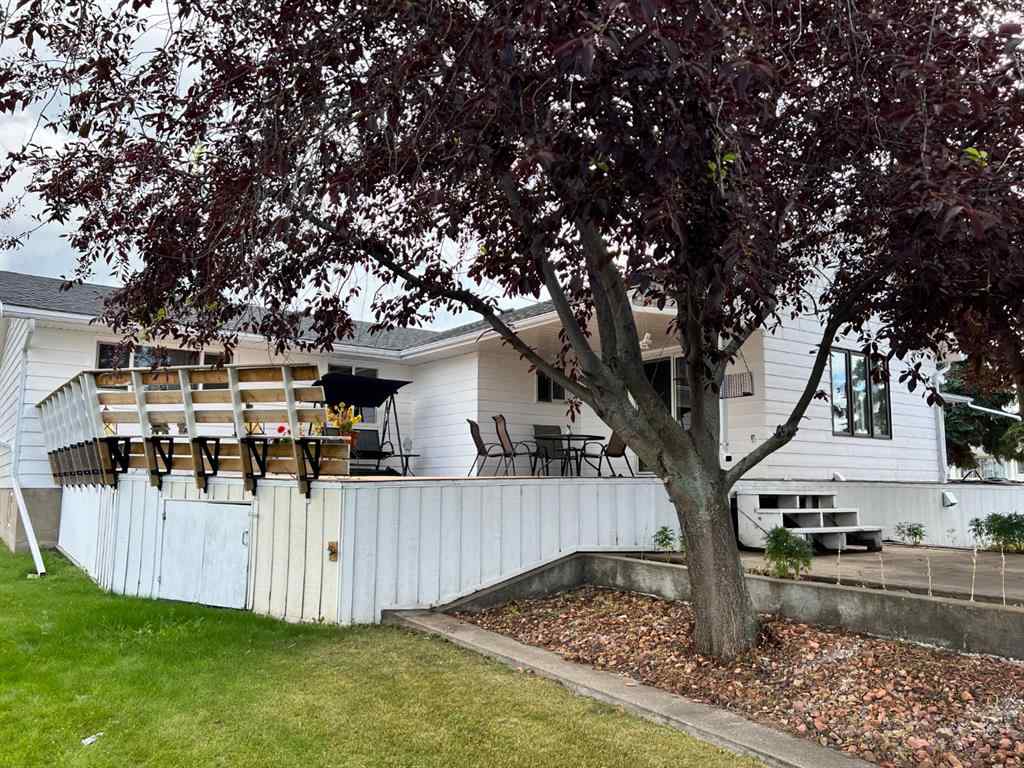 MLS® A2217186 - 5204 48 Street  in NONE Valleyview, Residential
