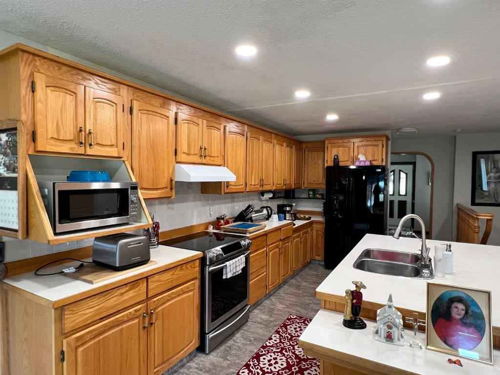 MLS® A2217186 - 5204 48 Street  in NONE Valleyview, Residential
