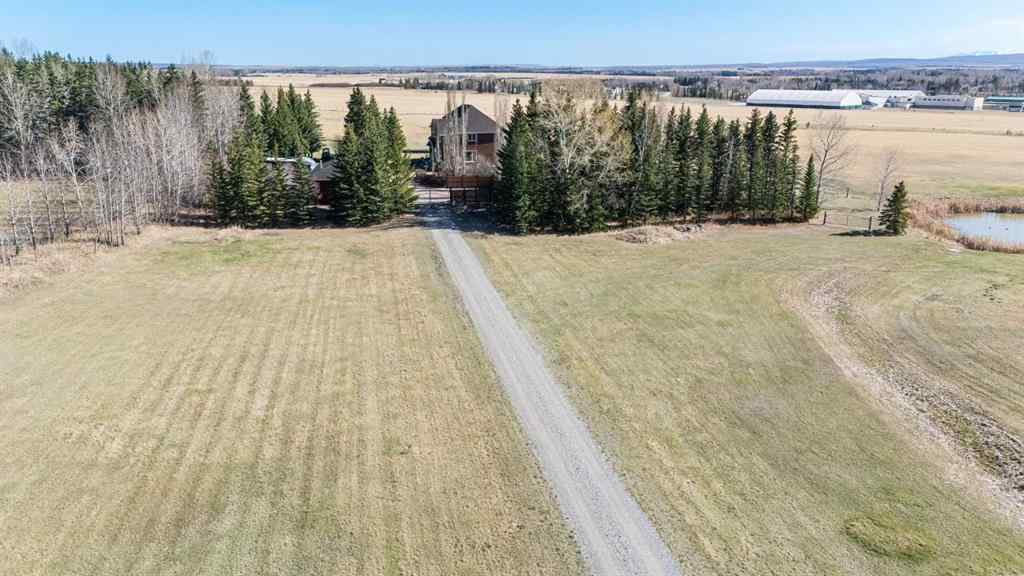 MLS® A2217191 - 225 Huggard Road  in Springbank Rural Rocky View County, Residential