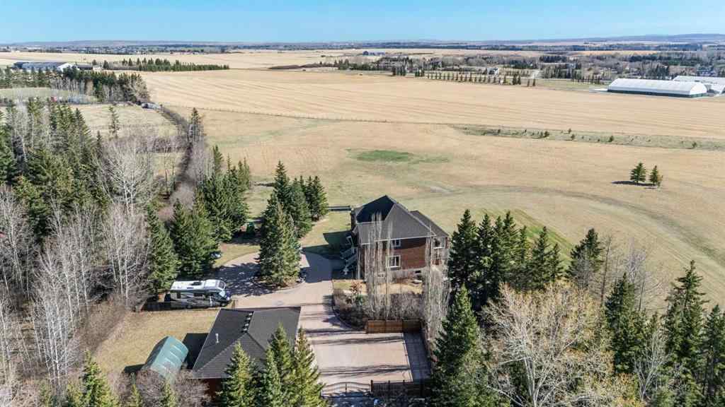 MLS® A2217191 - 225 Huggard Road  in Springbank Rural Rocky View County, Residential