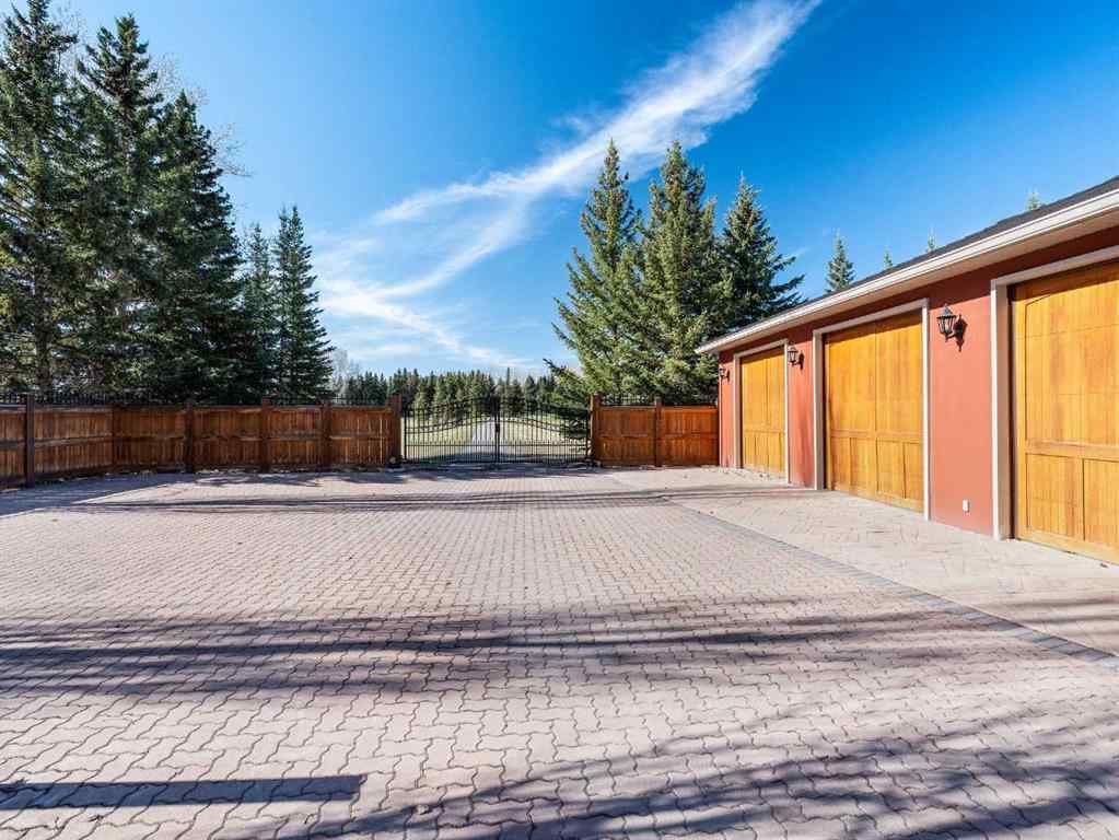 MLS® A2217191 - 225 Huggard Road  in Springbank Rural Rocky View County, Residential