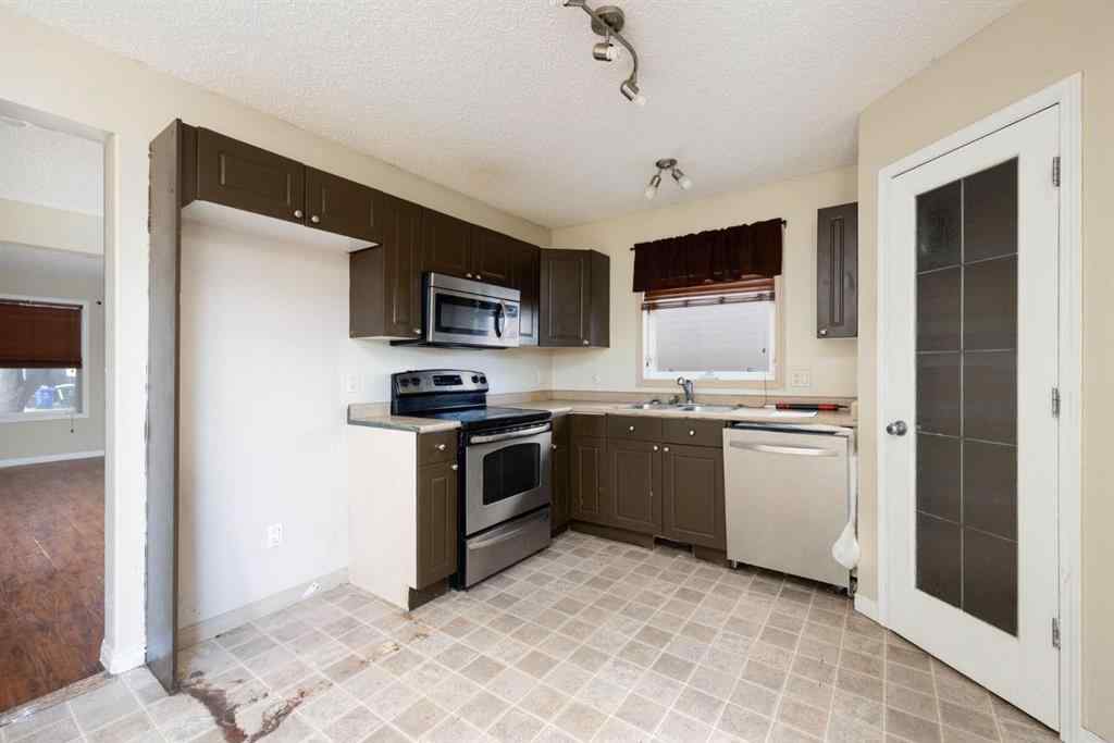 MLS® A2217201 - 134 Rattlepan Creek Crescent  in Timberlea Fort McMurray, Residential