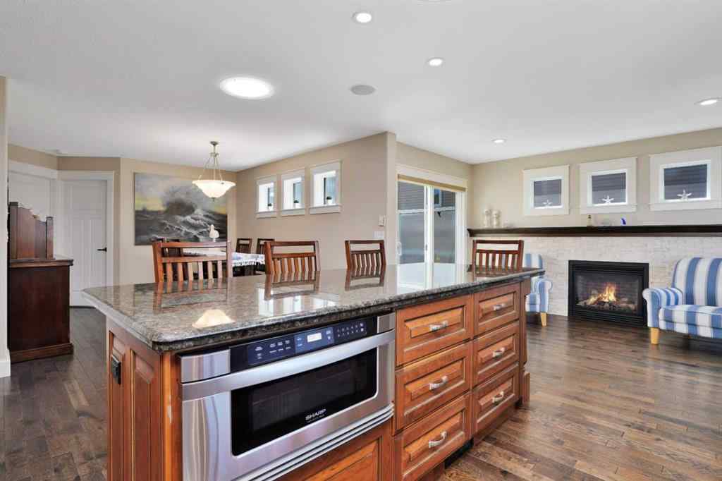 MLS® A2217241 - 3403 Lakeshore Drive  in Cottage Area Sylvan Lake, Residential