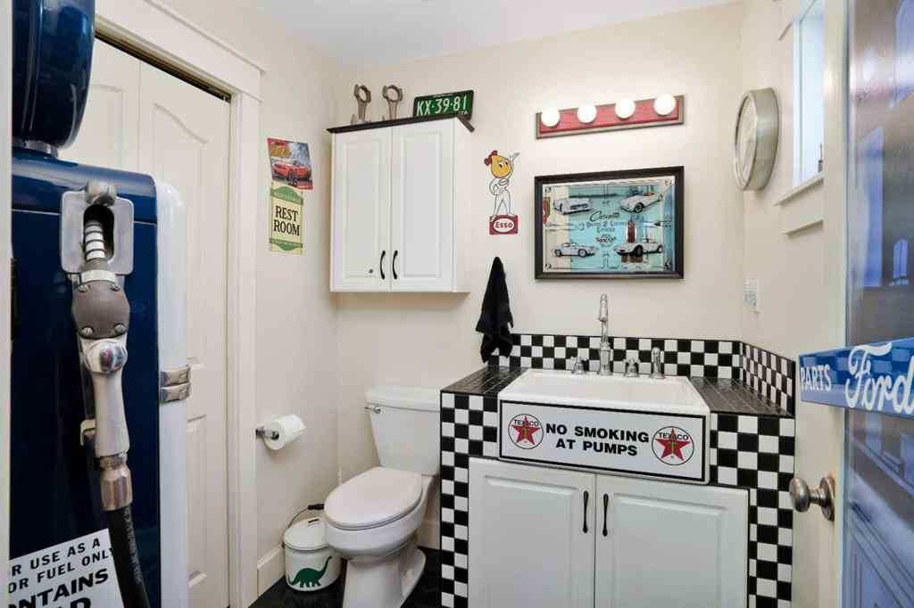 MLS® A2217241 - 3403 Lakeshore Drive  in Cottage Area Sylvan Lake, Residential